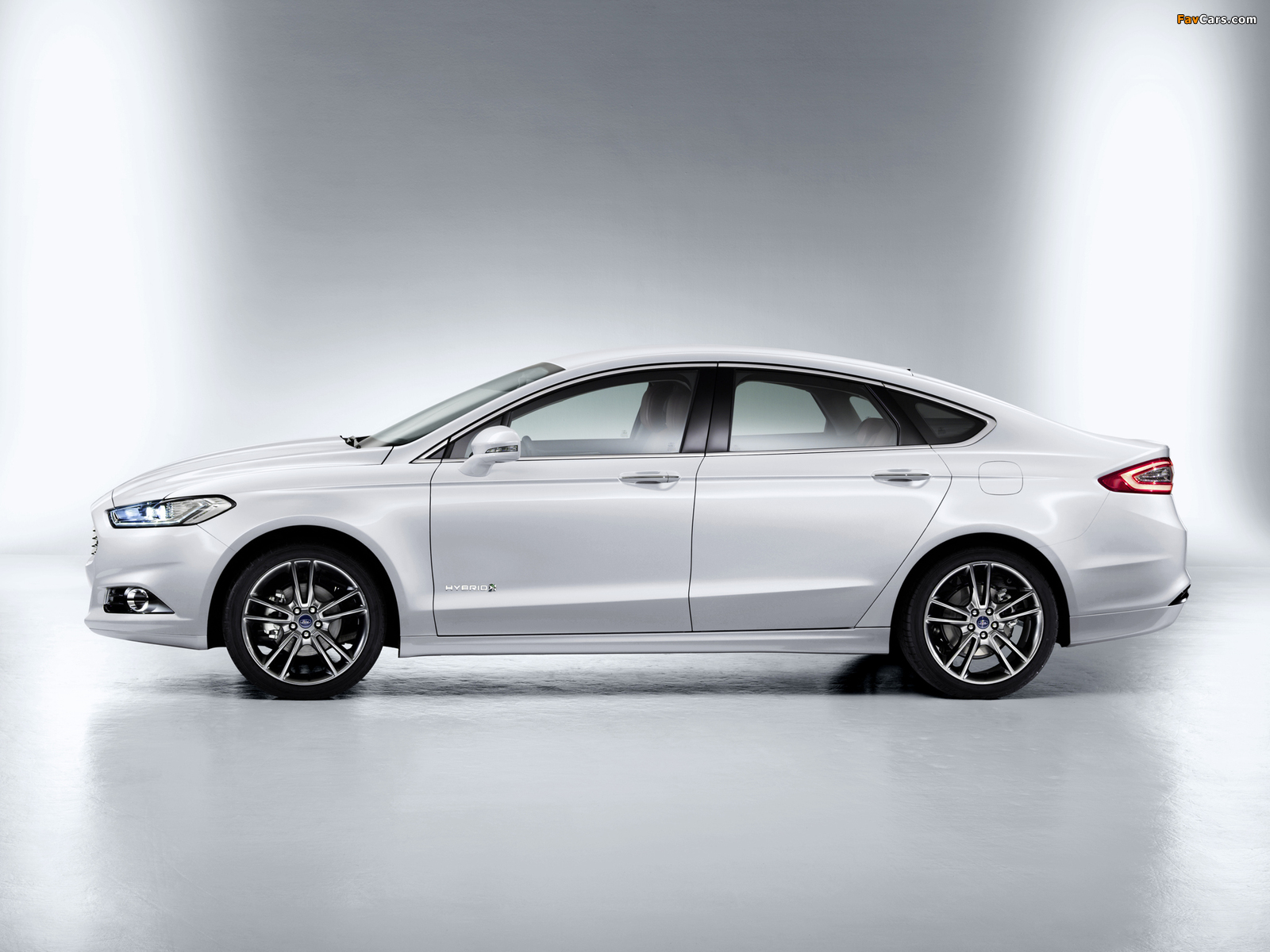 Ford Mondeo Hybrid Sedan 2013 images (1600 x 1200)