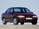Images of Ford Mondeo Sedan 1993–96