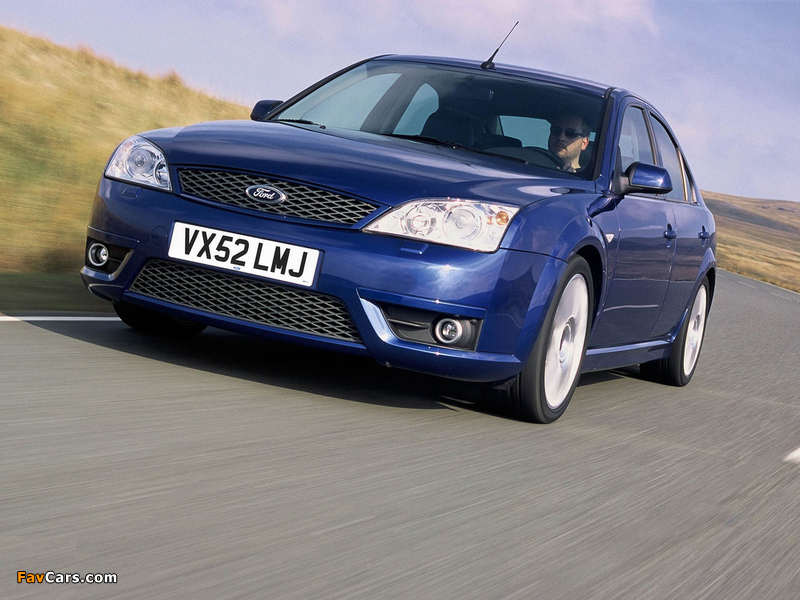 Images of Ford Mondeo ST220 Sedan 2002–04 (800 x 600)