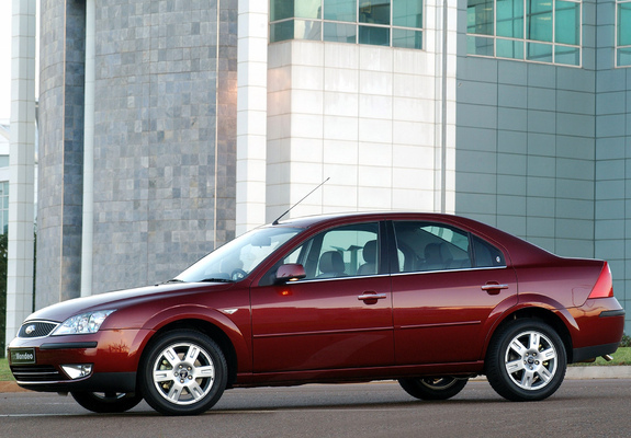 Images of Ford Mondeo Sedan ZA-spec 2004–07