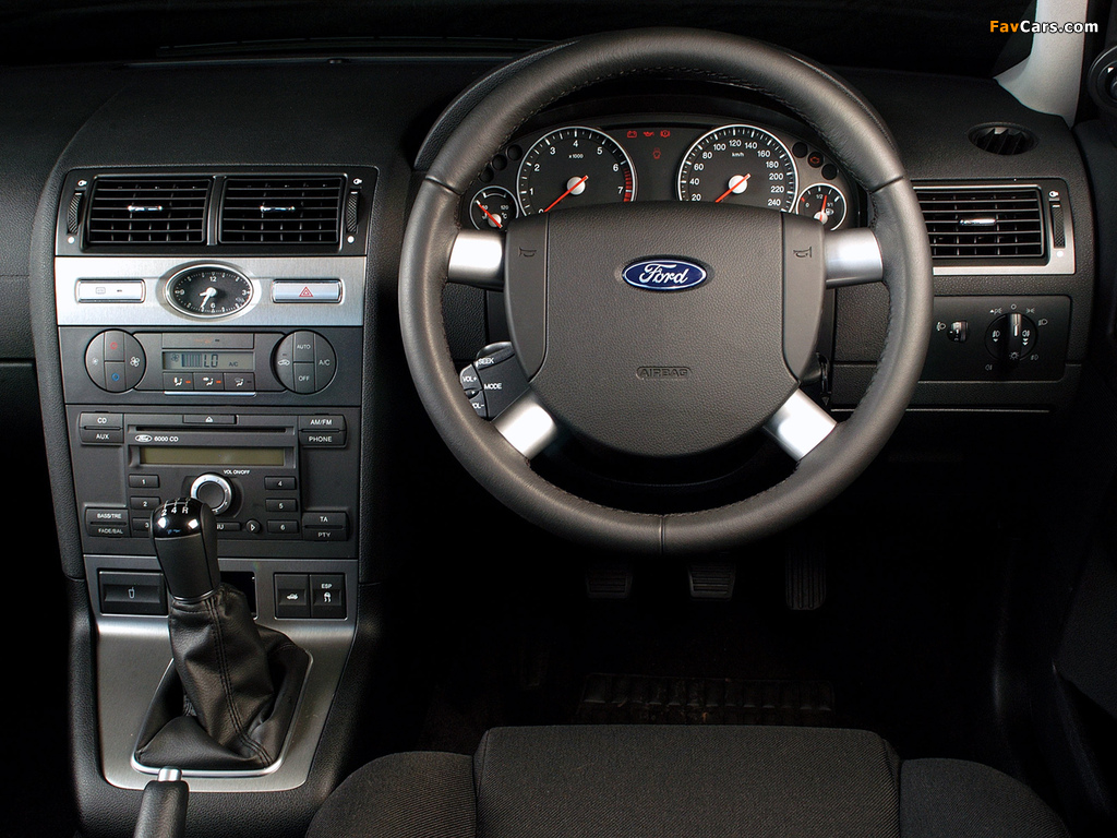 Images of Ford Mondeo Sedan ZA-spec 2004–07 (1024 x 768)