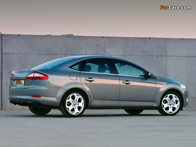 Images of Ford Mondeo Sedan 2007–10 (640 x 480)