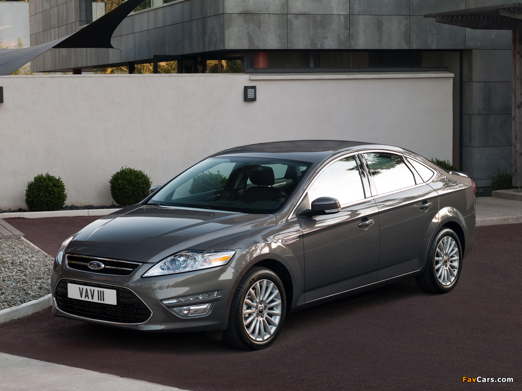 Images of Ford Mondeo Sedan 2010 (1024 x 768)