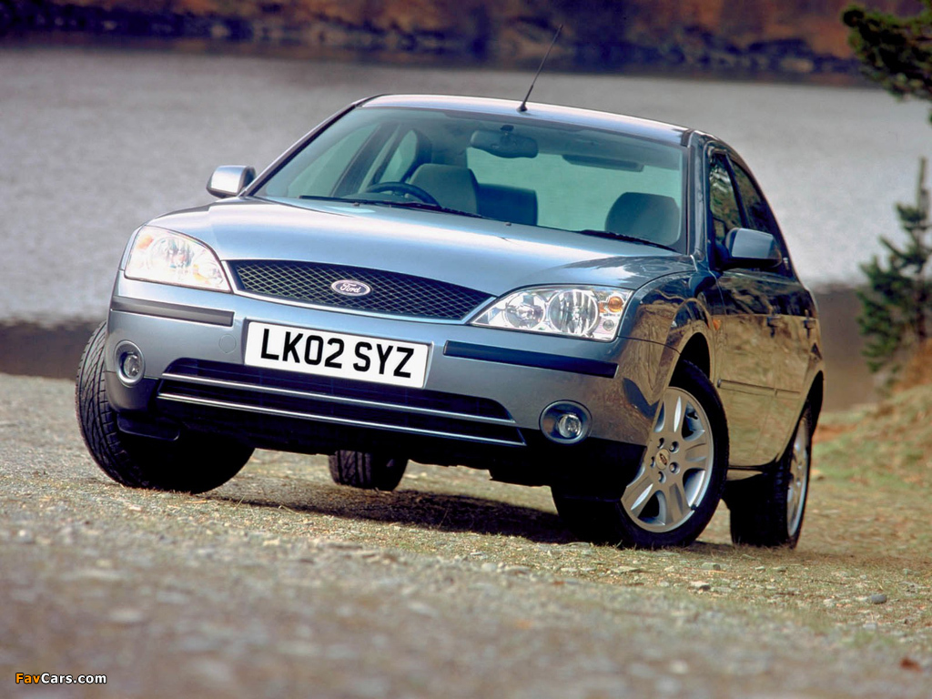Photos of Ford Mondeo Sedan UK-spec 2000–04 (1024 x 768)