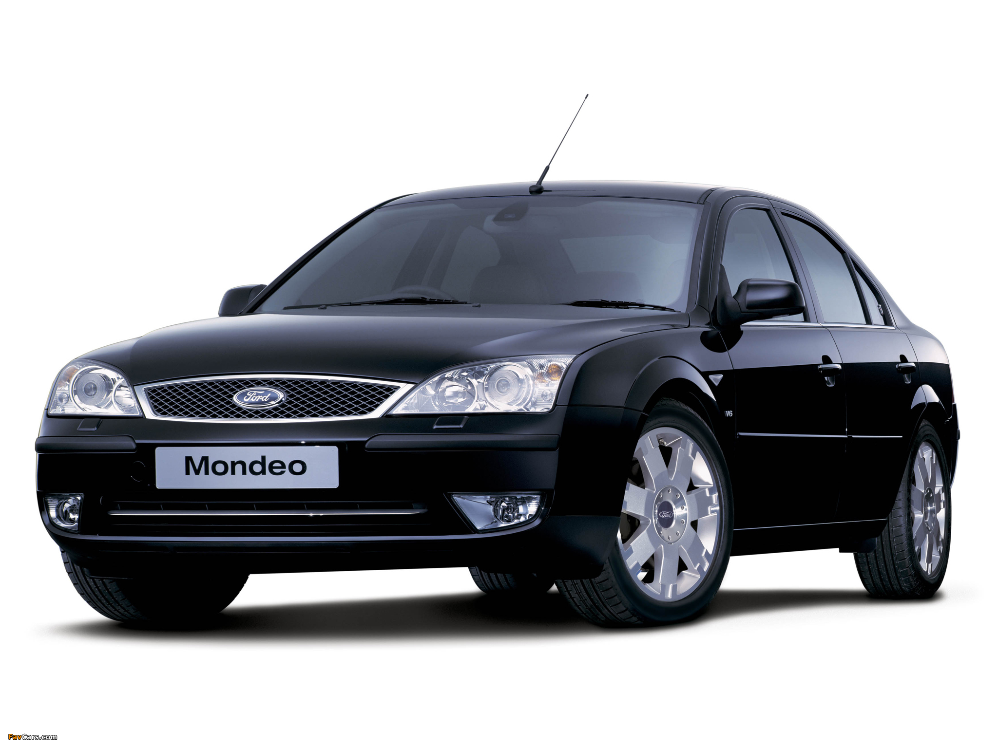 Photos of Ford Mondeo Sedan UK-spec 2004–07 (2048 x 1536)