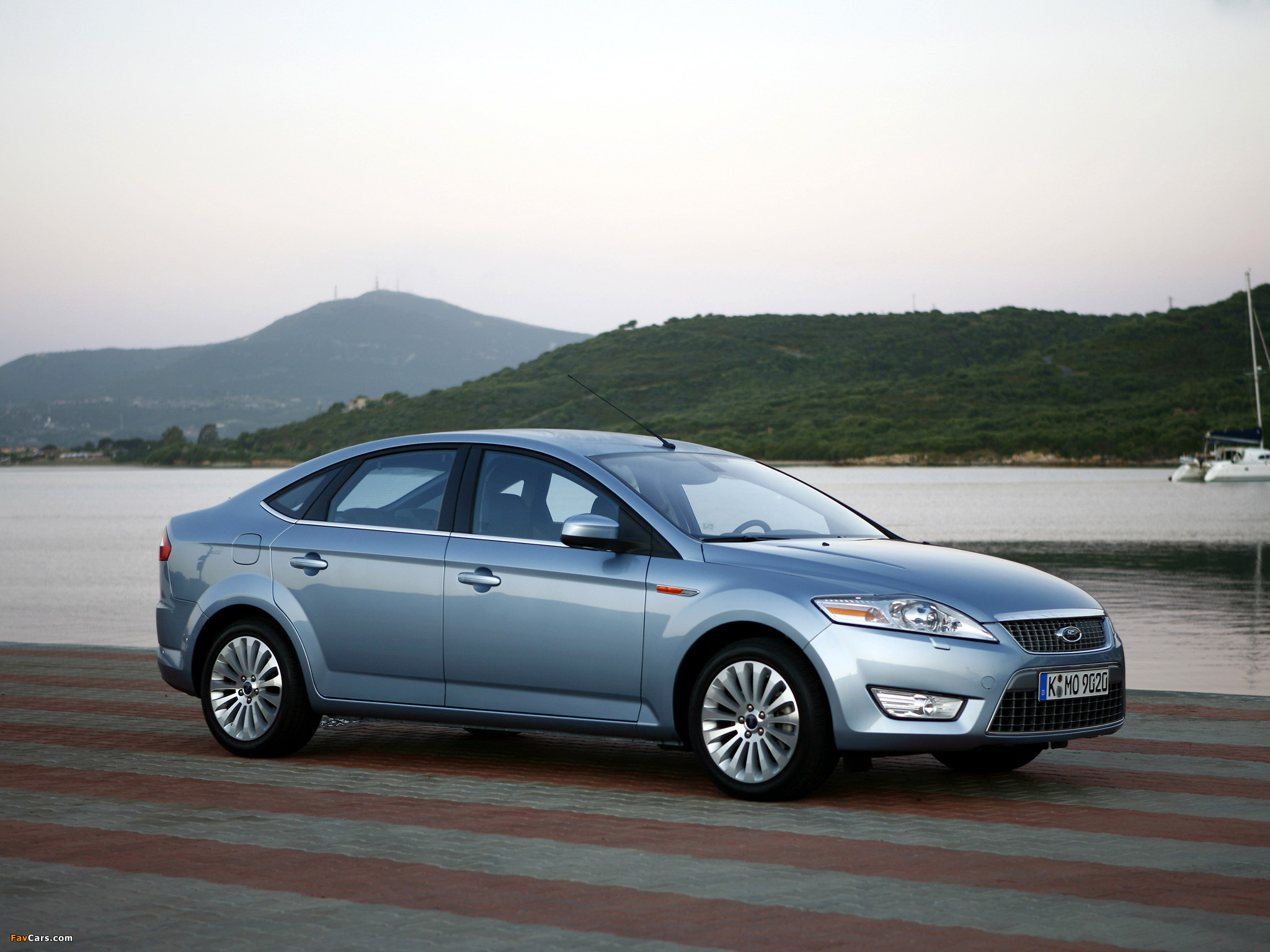 Photos of Ford Mondeo Hatchback 2007–10 (2048 x 1536)