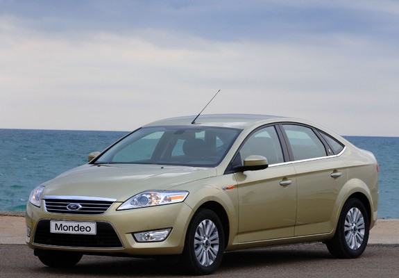 Photos of Ford Mondeo Hatchback 2007–10