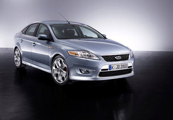 Photos of Ford Mondeo Hatchback 2007–10