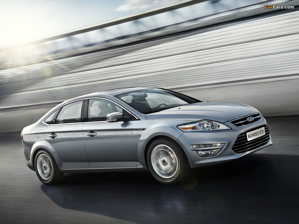 Photos of Ford Mondeo Sedan CN-spec 2010–13 (1024 x 768)