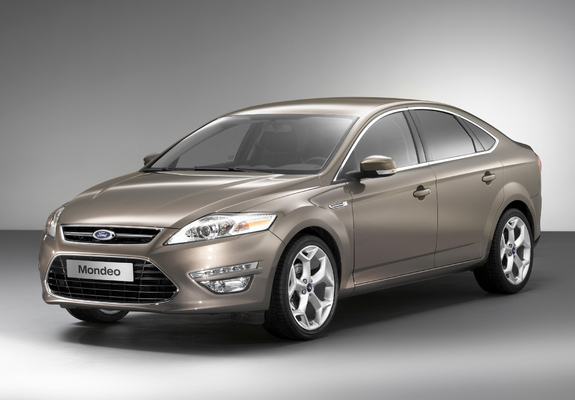 Photos of Ford Mondeo Hatchback 2010–13