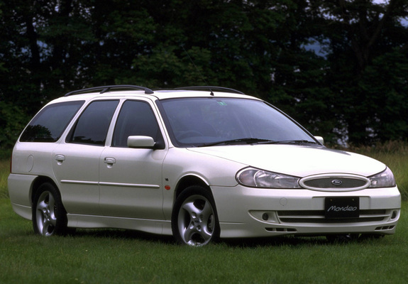 Pictures of Ford Mondeo Turnier JP-spec 1996–2000
