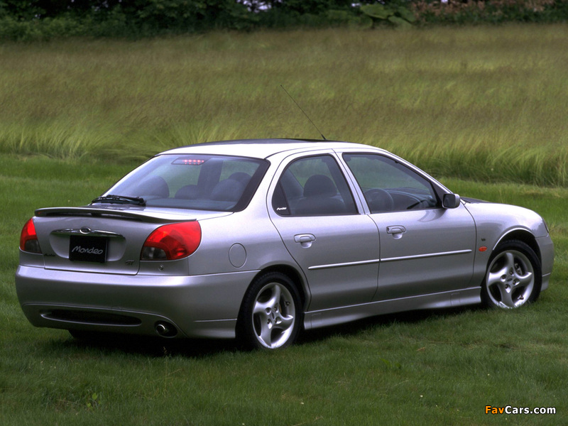 Pictures of Ford Mondeo Sedan JP-spec 1996–2000 (800 x 600)