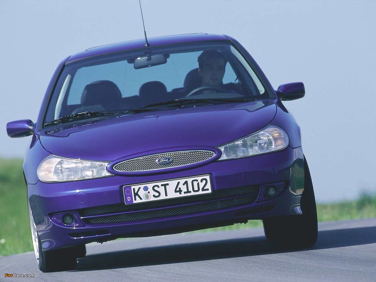 Pictures of Ford Mondeo ST200 Sedan 1999–2000 (1280 x 960)