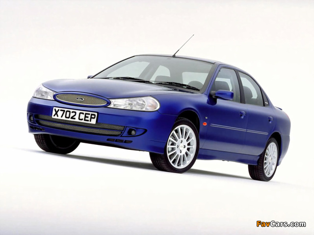 Pictures of Ford Mondeo ST200 Sedan 1999–2000 (640 x 480)