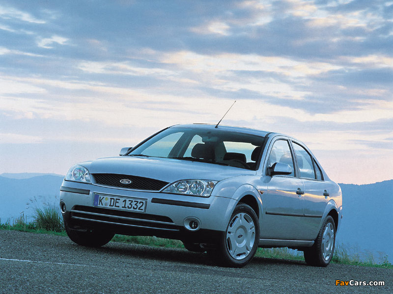 Pictures of Ford Mondeo Sedan 2000–04 (800 x 600)