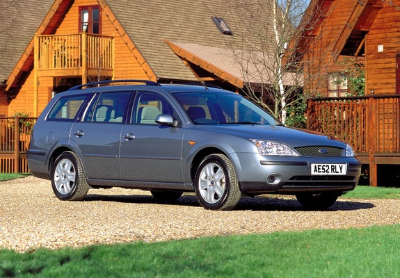 Pictures of Ford Mondeo Turnier UK-spec 2000–04