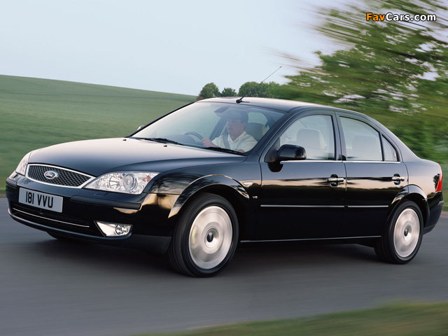 Pictures of Ford Mondeo Sedan UK-spec 2004–07 (640 x 480)