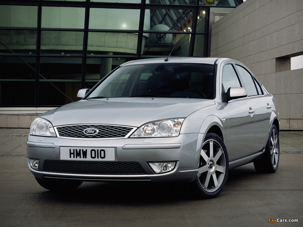 Pictures of Ford Mondeo Hatchback 2004–07 (1024 x 768)
