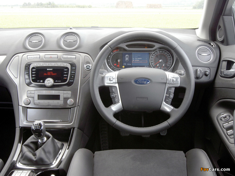 Pictures of Ford Mondeo Sedan UK-spec 2007–10 (800 x 600)