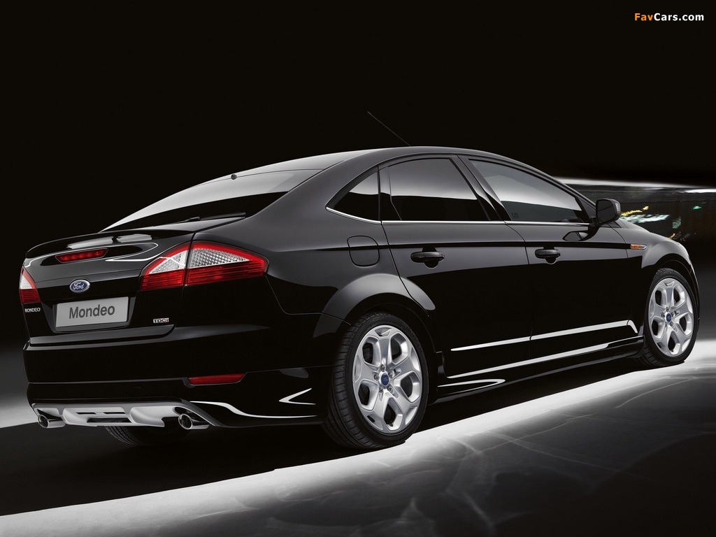 Pictures of Ford Mondeo Hatchback 2007–10 (1024 x 768)