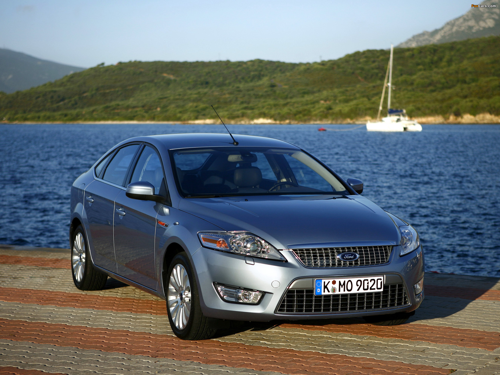 Pictures of Ford Mondeo Hatchback 2007–10 (2048 x 1536)