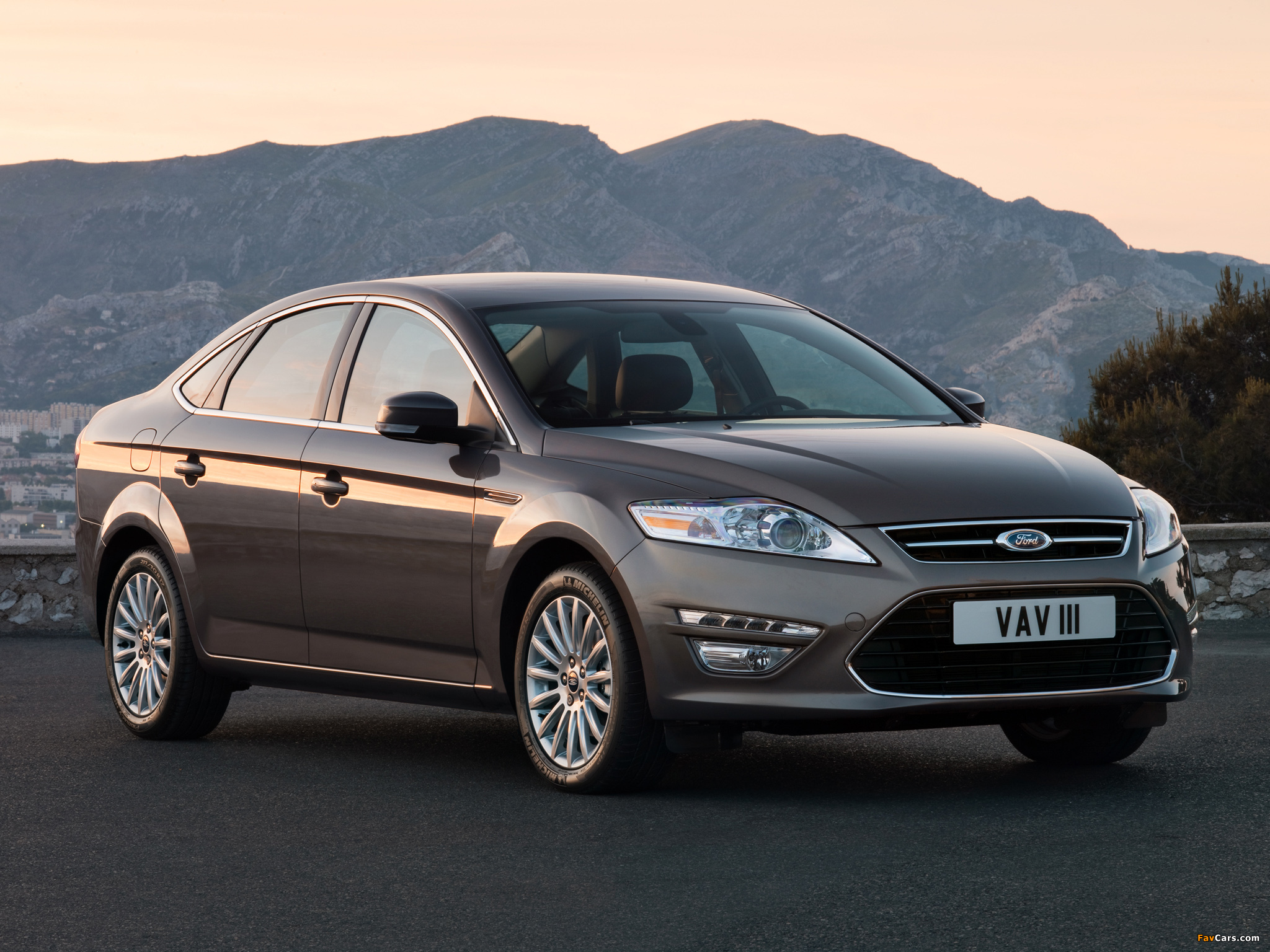 Pictures of Ford Mondeo Sedan 2010 (2048 x 1536)