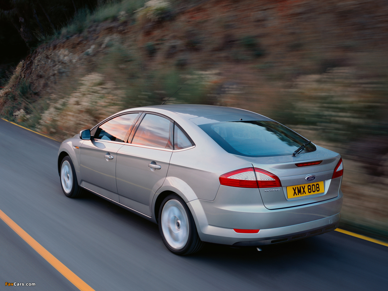 Ford Mondeo Hatchback 2007–10 wallpapers (1280 x 960)