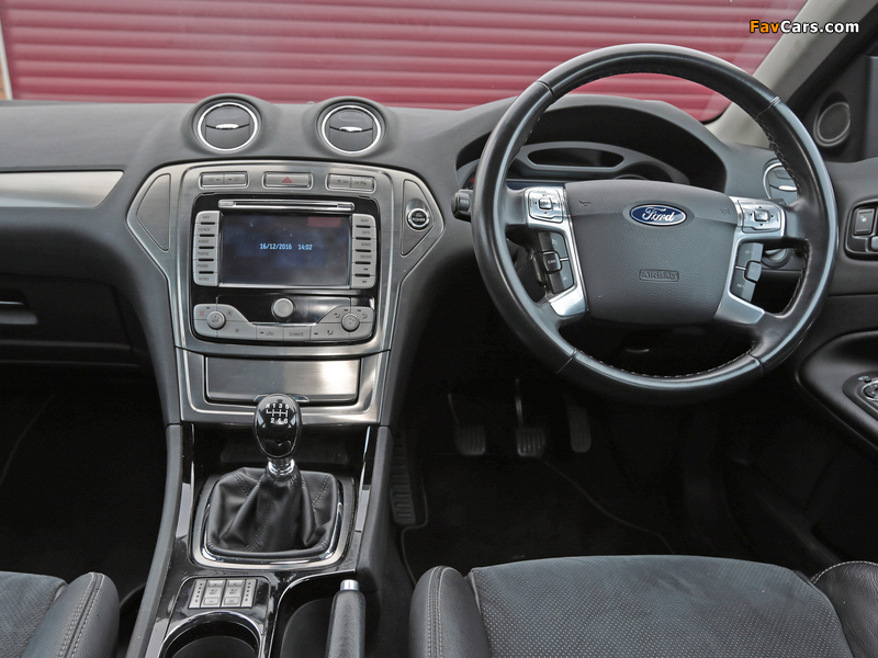 Ford Mondeo Hatchback UK-spec 2007–10 wallpapers (800 x 600)