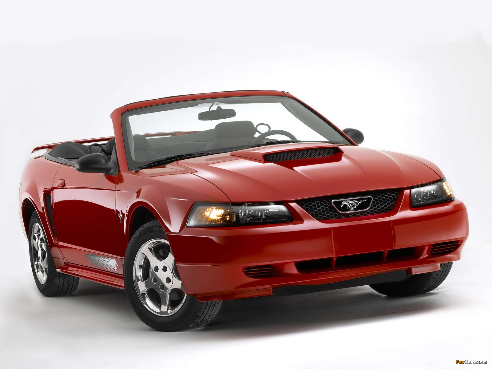 Mustang GT Convertible 1999–2004 wallpapers (1600 x 1200)