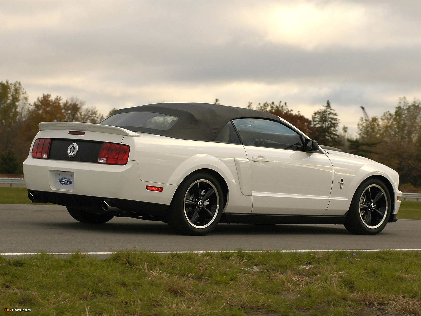 Ford Project Mustang GT Convertible 2006 pictures (1600 x 1200)
