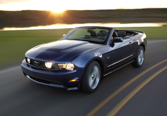 Mustang GT Convertible 2009–12 images