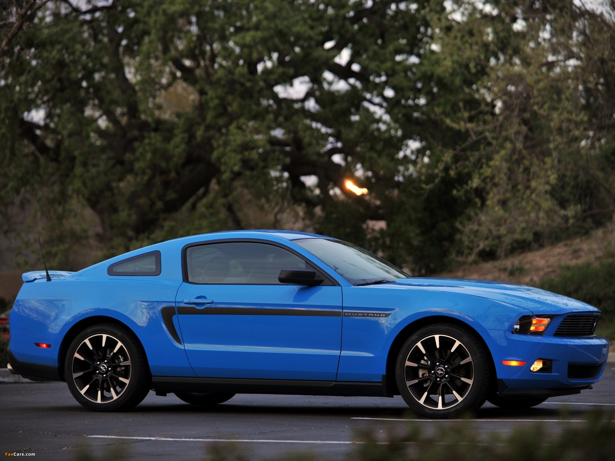 Mustang V6 2009–12 photos (2048 x 1536)