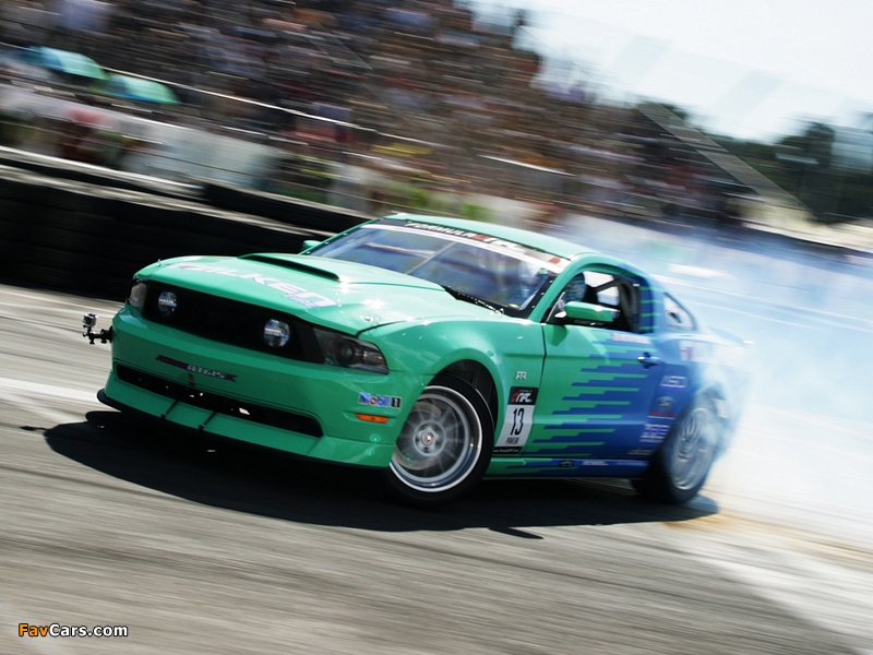 Mustang GT Formula Drift 2009–11 photos (800 x 600)