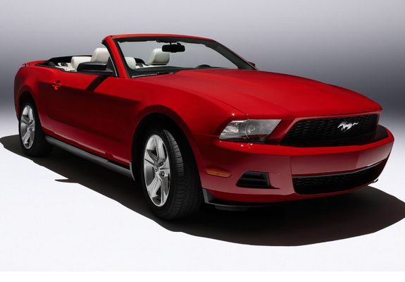 Mustang Convertible 2009–12 pictures