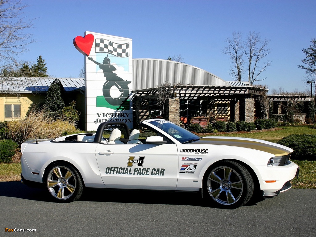 Hurst Mustang Convertible Pace Car 2009 wallpapers (1024 x 768)