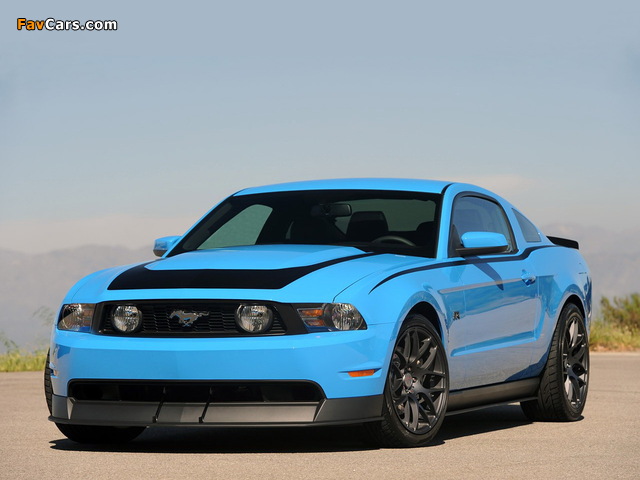 Mustang RTR Package 2010–11 photos (640 x 480)