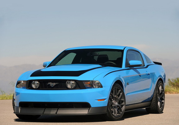 Mustang RTR Package 2010–11 photos