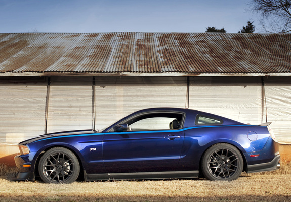 Mustang RTR Package 2010–11 pictures