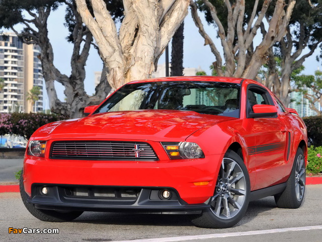 Mustang 5.0 GT California Special Package 2011–12 pictures (640 x 480)