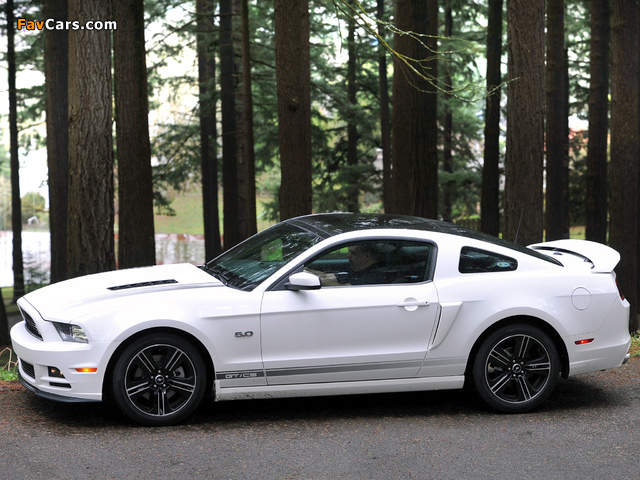 Mustang 5.0 GT California Special Package 2012 photos (640 x 480)