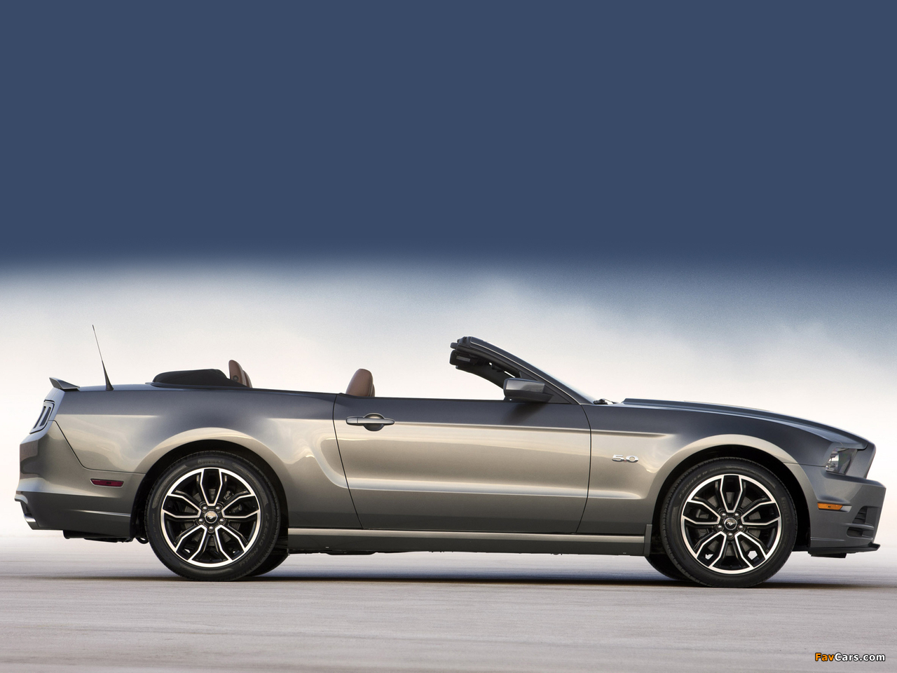 Mustang 5.0 GT Convertible 2012 wallpapers (1280 x 960)