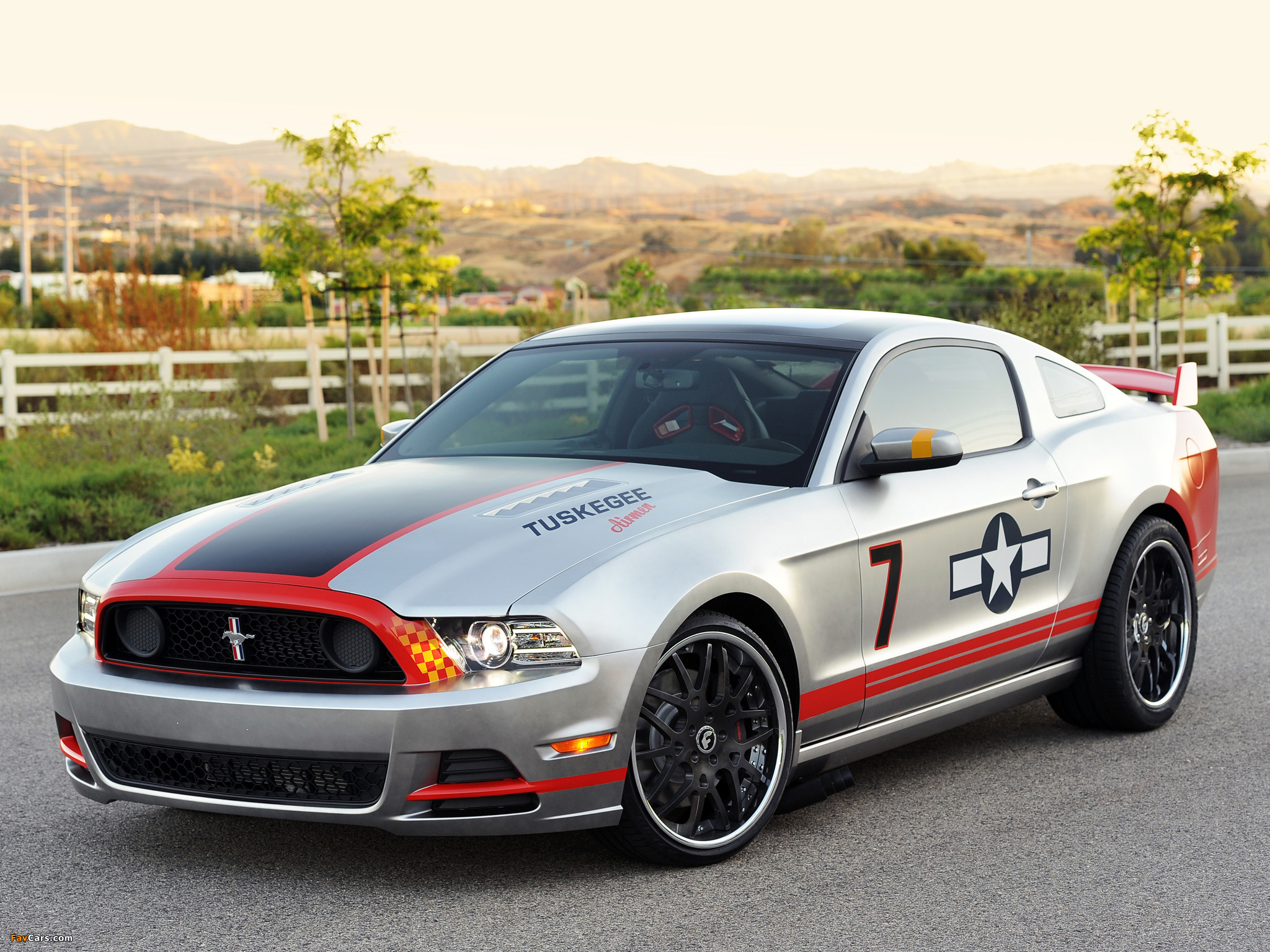 Mustang GT Red Tails 2012 wallpapers (2048 x 1536)