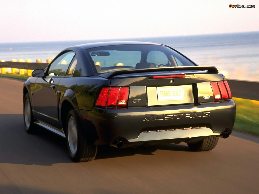 Images of Mustang GT Coupe 1998–2004 (1024 x 768)