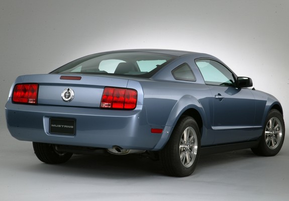 Images of Mustang Coupe 2005–08