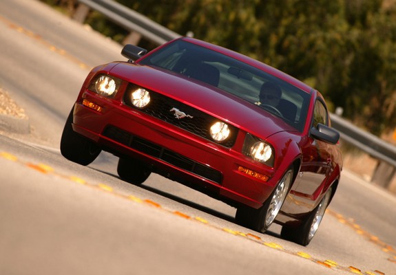 Images of Mustang GT 2005–08