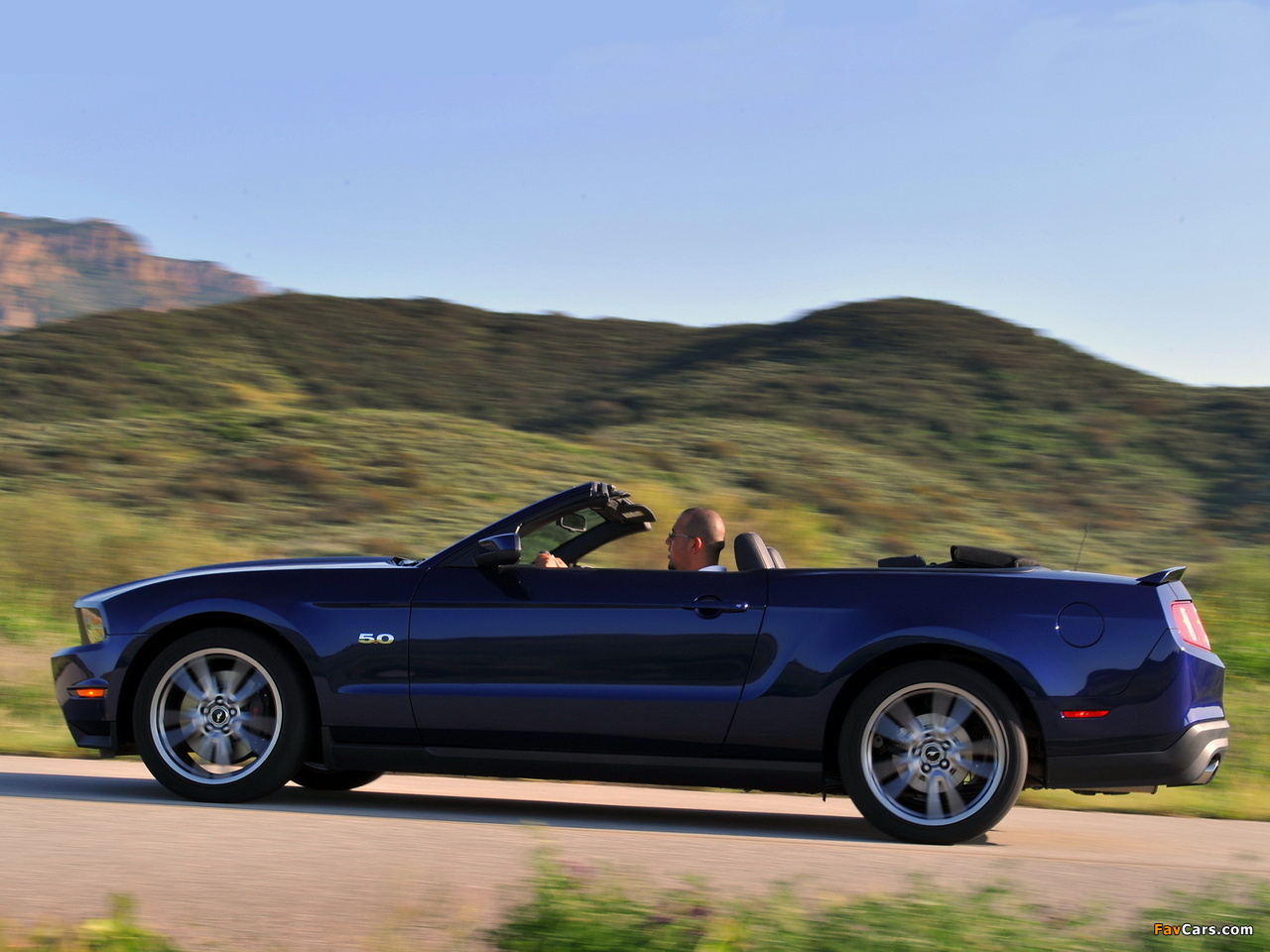 Images of Mustang GT Convertible 2009–12 (1280 x 960)