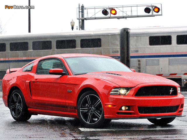 Images of Mustang 5.0 GT California Special Package 2012 (640 x 480)