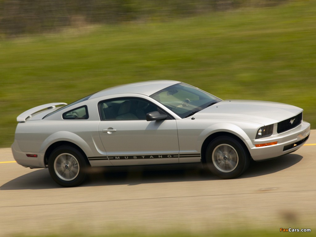 Photos of Mustang Coupe 2005–08 (1024 x 768)