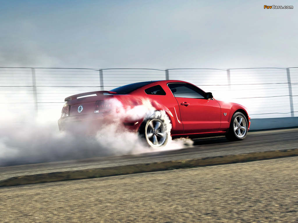 Photos of Mustang GT 2005–08 (1024 x 768)