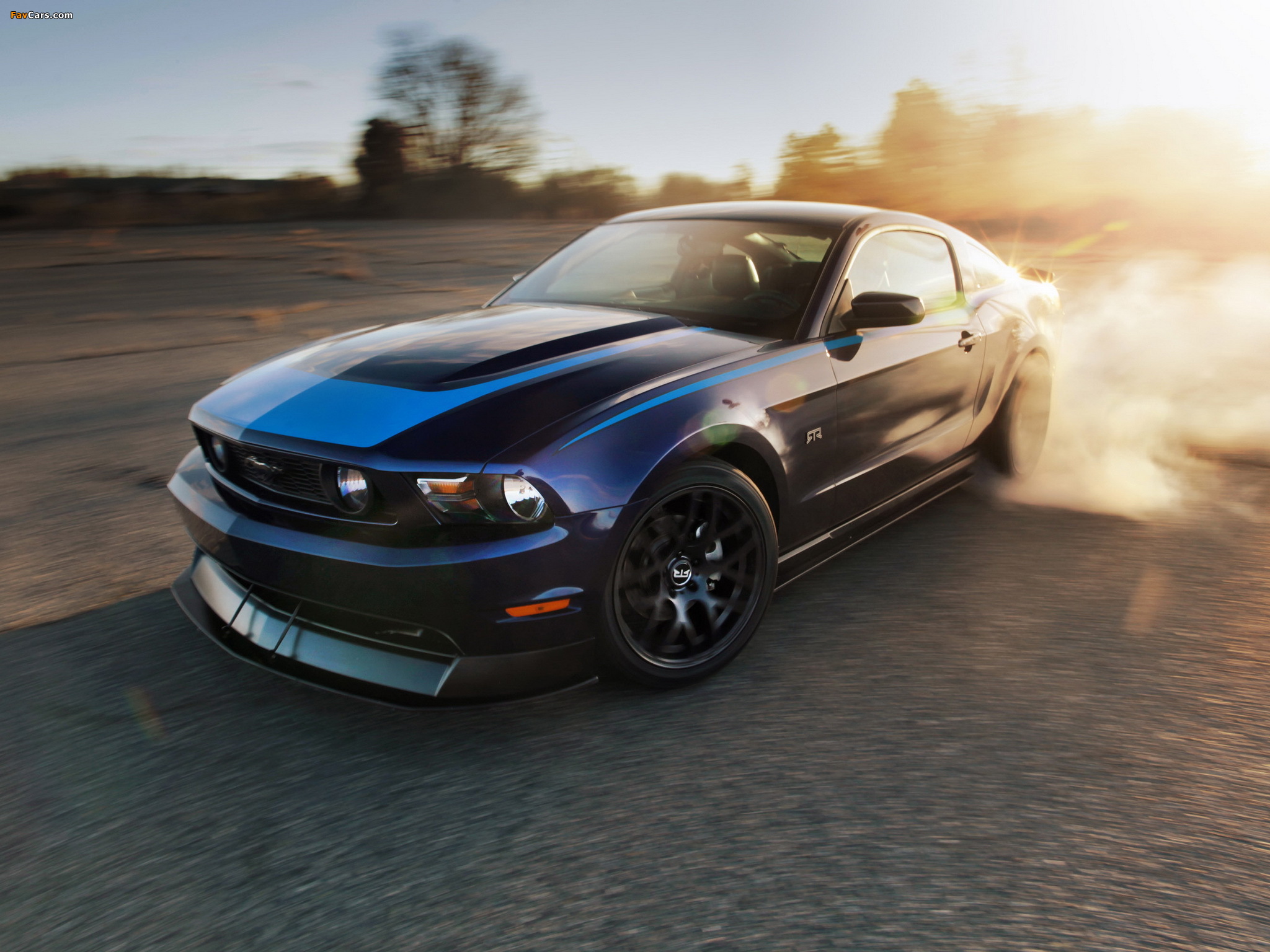 Photos of Mustang RTR Package 2010–11 (2048 x 1536)